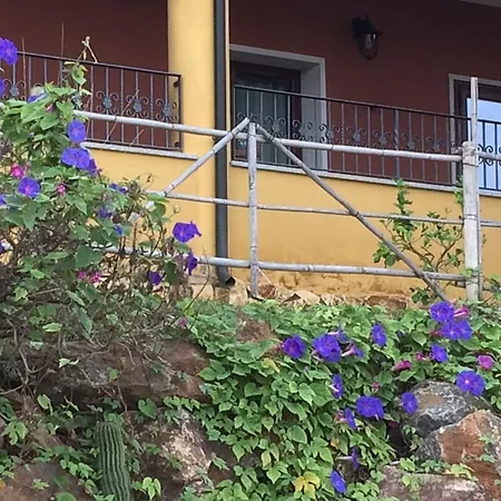 La Casa Sarda ホテル *